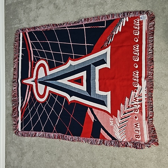 LA Angels of Aneheim Woven Tapestry Blanket Home Decor Red White Blue Frayed Hem - Picture 2 of 6